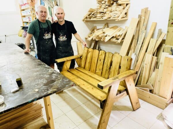 ⁦סדנת נגרות זוגית - סדנת עץ ליצירת ספסל⁩ – תמונה ⁦2⁩
