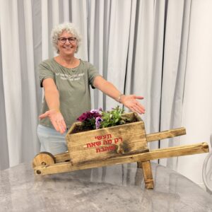 סדנת נגרות - סדנת אומנות ליצירת עציץ מריצה מעץ