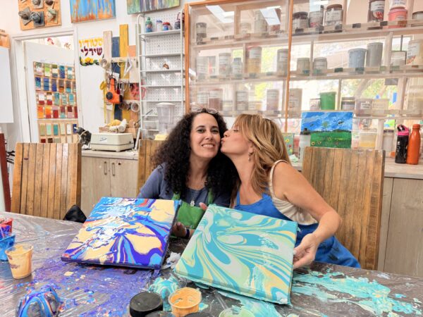 ⁦סדנת פורינג אקריליק - סדנת ציור חוויתית⁩ – תמונה ⁦4⁩