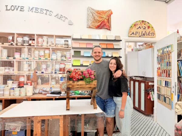 ⁦סדנת נגרות -ליצירת אדנית בצורת חבית עם מעמד מעץ⁩ – תמונה ⁦2⁩