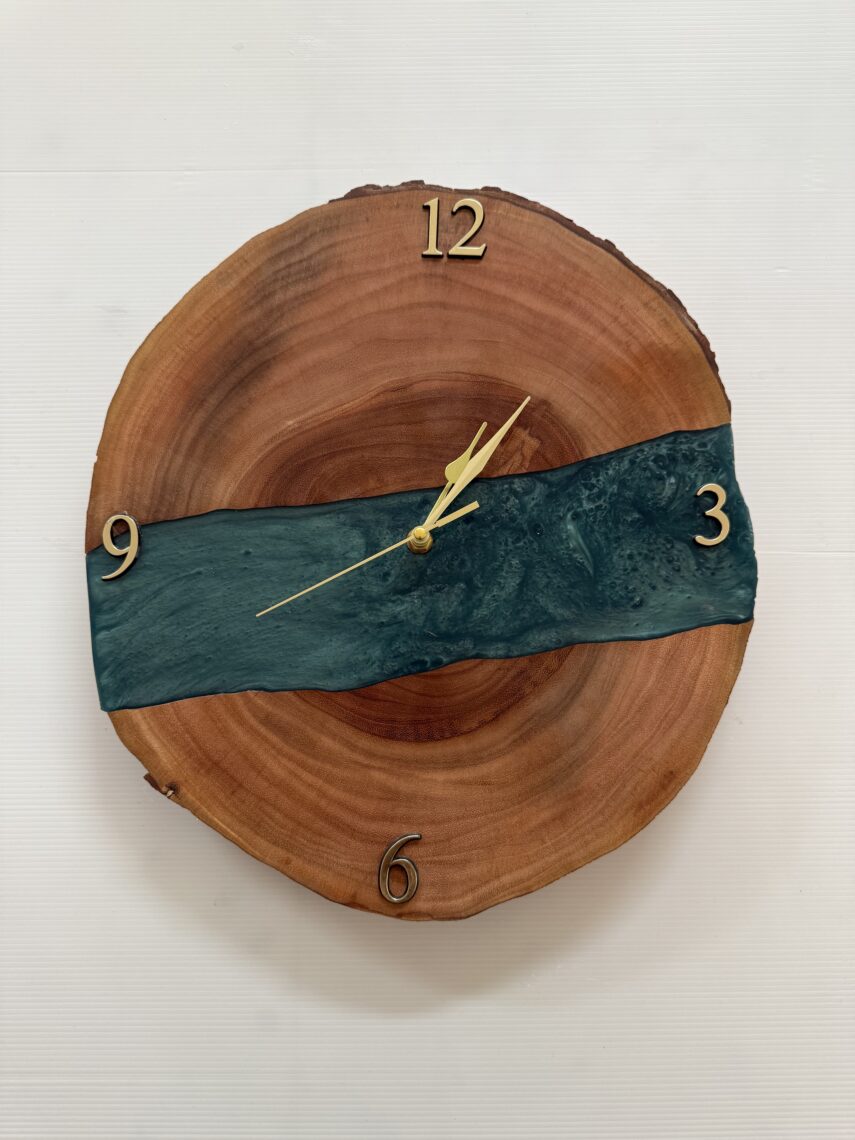 שעון אפוקסי - טורקיז 1 שעון אפוקסי - טורקיז